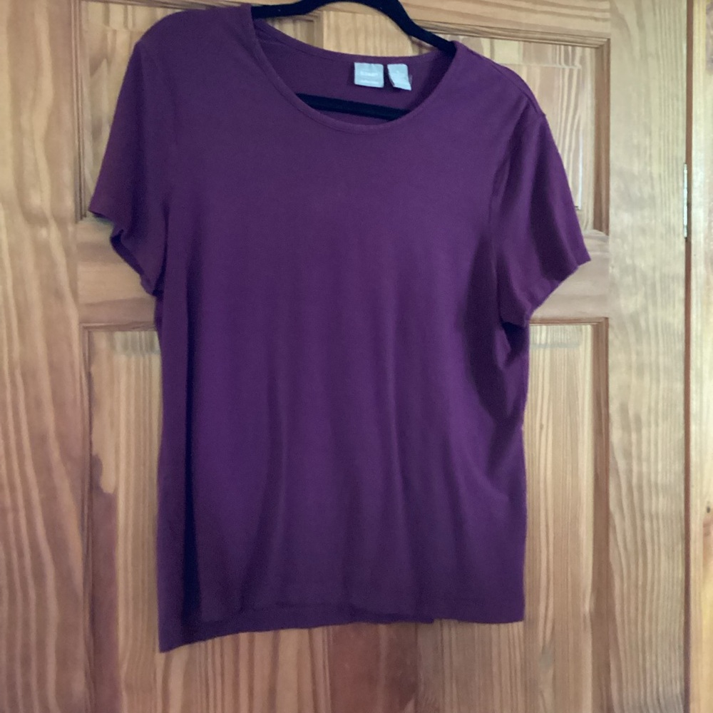 Old Navy short sleeve tee